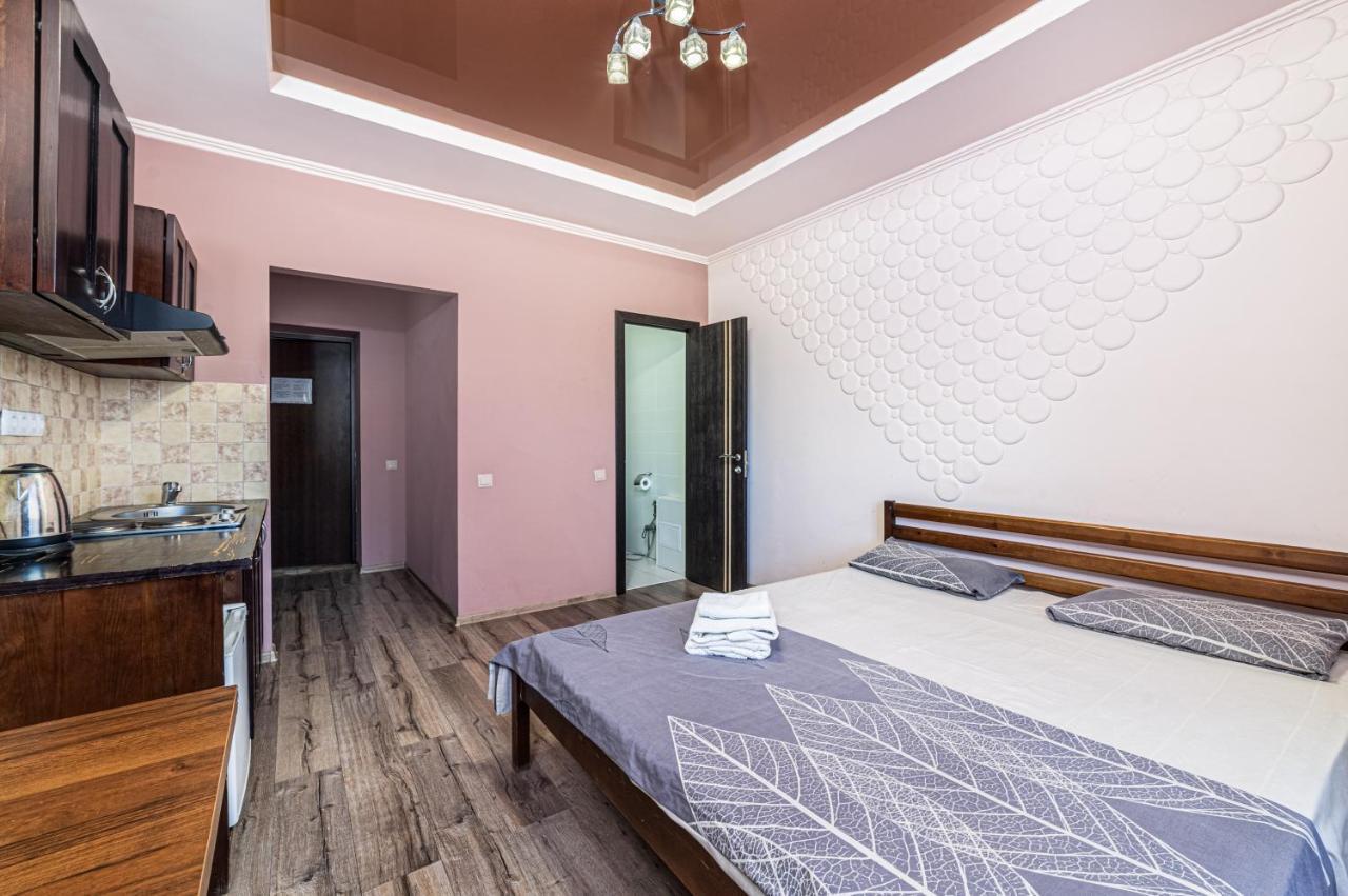 Best Rest Suites Odesa Exterior foto